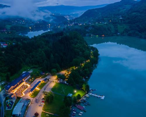 Hotel Plivsko jezero — hotel in Jajce
