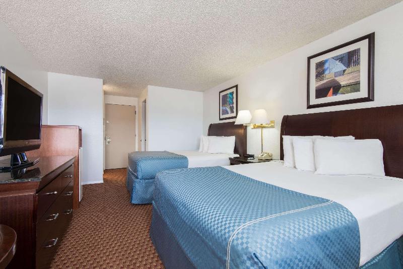 Travelodge by Wyndham Laramie - photo 22