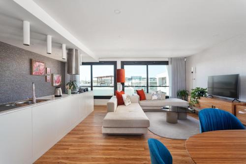 Diamond Downtown Center — 4-Star Luxury Hotel in Faro, Portugal