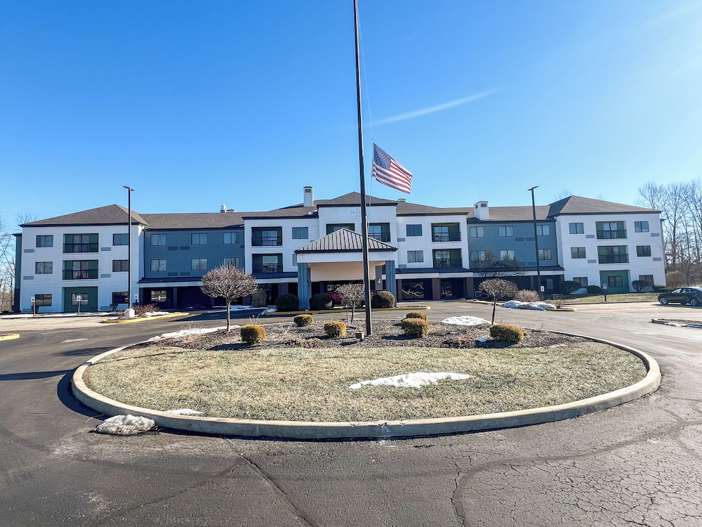 Courtyard Columbus Tipton Lakes - featured photo
