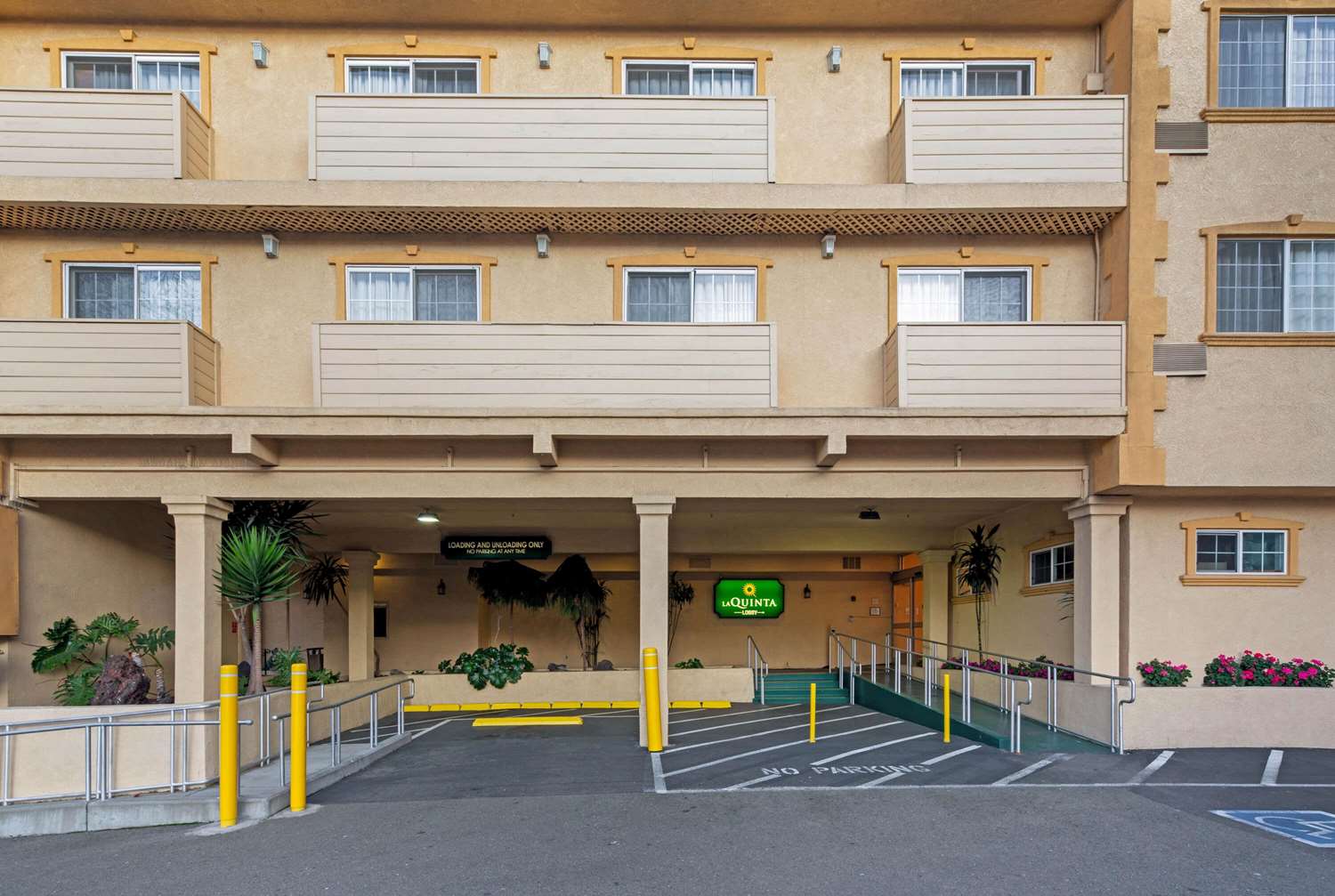 University Inn and Suites Berkeley - photo 6