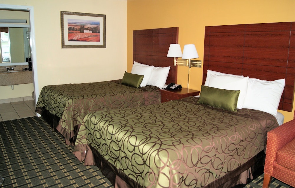 Red Carpet Inn - photo 15