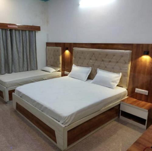 Shree Atithi Highway Hotel in Abu Road, India