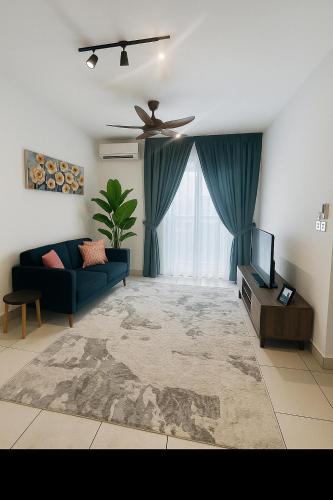Apartment unit with netflix and swimming pool nearby KLIA Putrajaya Sepang Circuit and Kuala Lumpur — 4-Star Luxury Hotel in Sepang, Malaysia