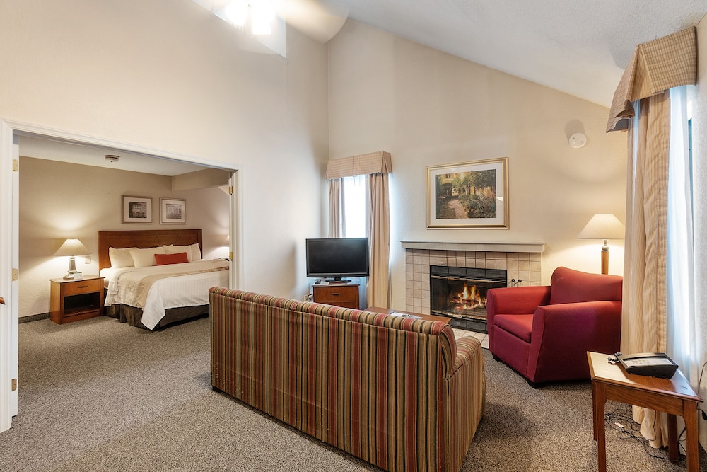 Residences at Daniel Webster - photo 14