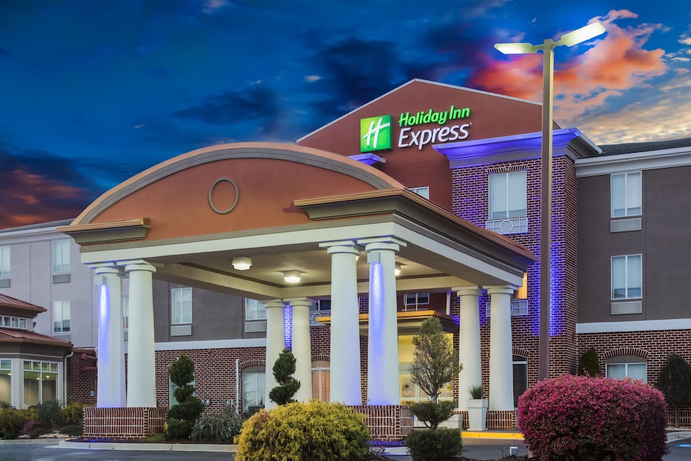 Holiday Inn Express Hotel & Suites Bremen