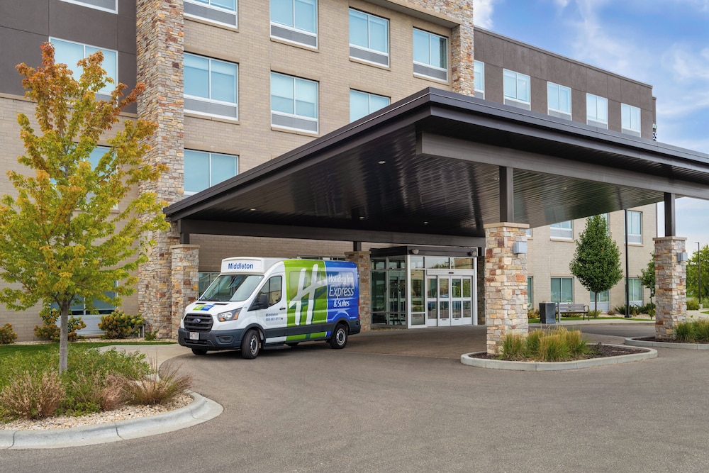 Holiday Inn Express & Suites Madison West Middleton - photo 58
