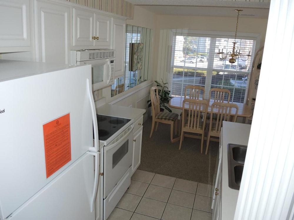 Family Friendly Condo 1504M with Resort Golf Course Onsite by RedAwning - photo 8