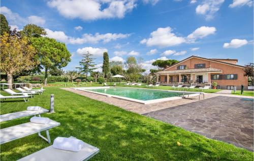Lovely Home In Anguillara Sabazia — 5-Star Luxury Hotel in Anguillara Sabazia, Italy