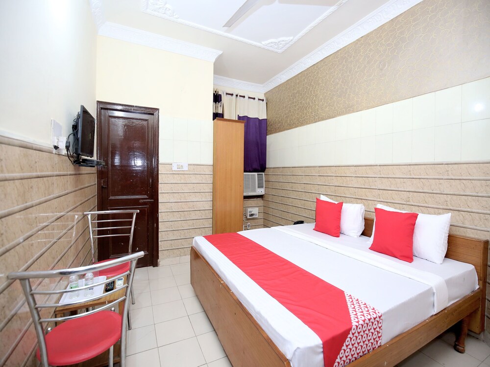 OYO 12967 Hotel Simran in Panchkula, India