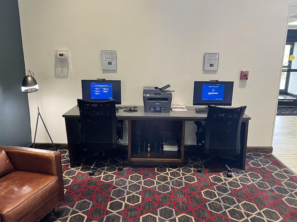 Four Points by Sheraton Greensboro Airport - photo 48