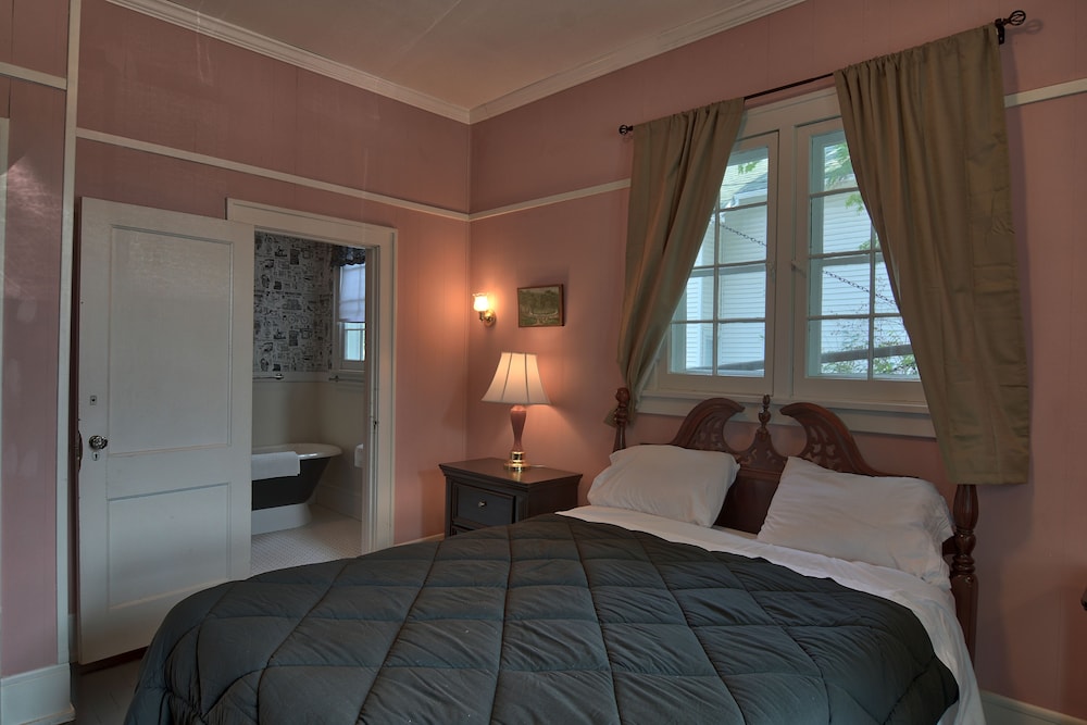 Charlevoix House - photo 9