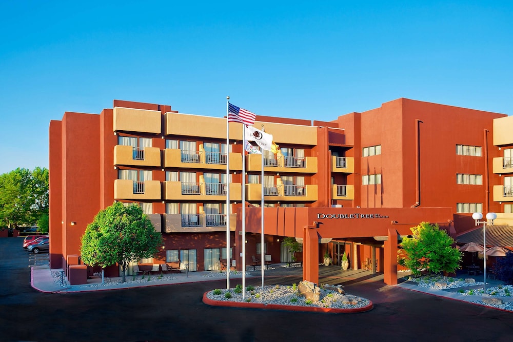 DoubleTree by Hilton Hotel Santa Fe in Santa Fe, United States