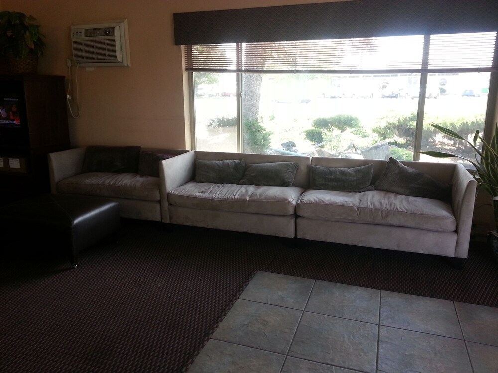 Loyalty Inn Pasco - photo 6