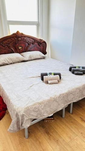 3 Bed House East London Home — 4-Star Luxury Hotel in London, United Kingdom