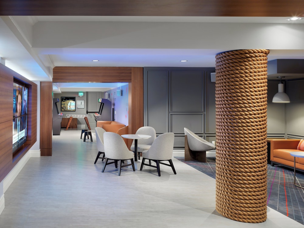 Axiom Hotel - photo 44