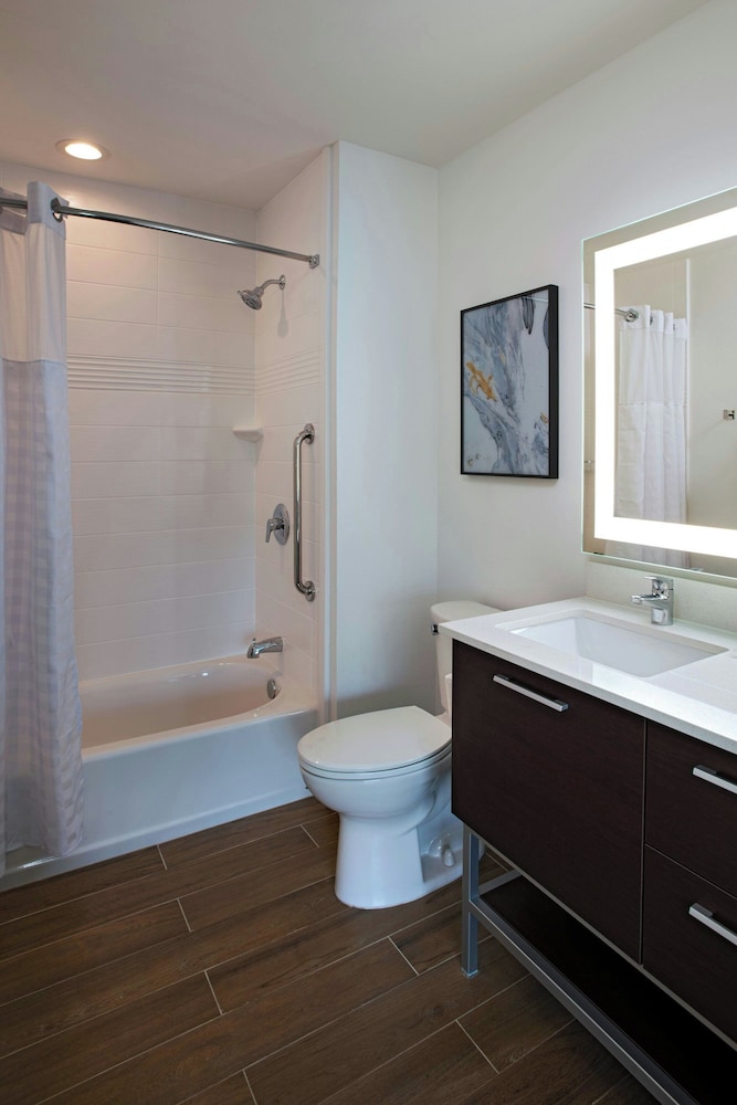 TownePlace Suites by Marriott San Antonio Northwest at The RIM - photo 17