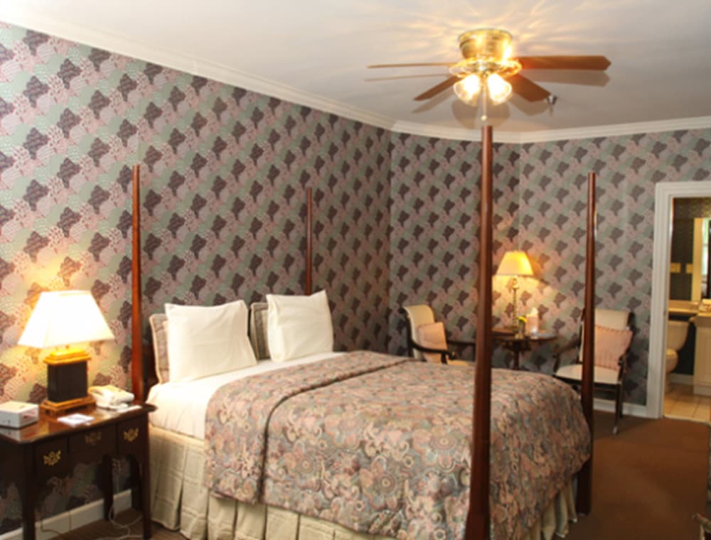 1842 Inn - photo 32