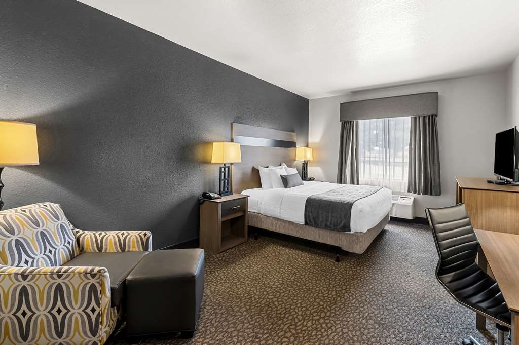Best Western Sherwood Inn & Suites - photo 11