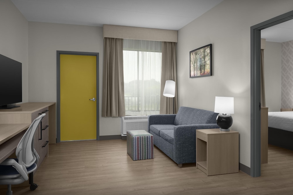 Home2 Suites by Hilton Sevierville - photo 13