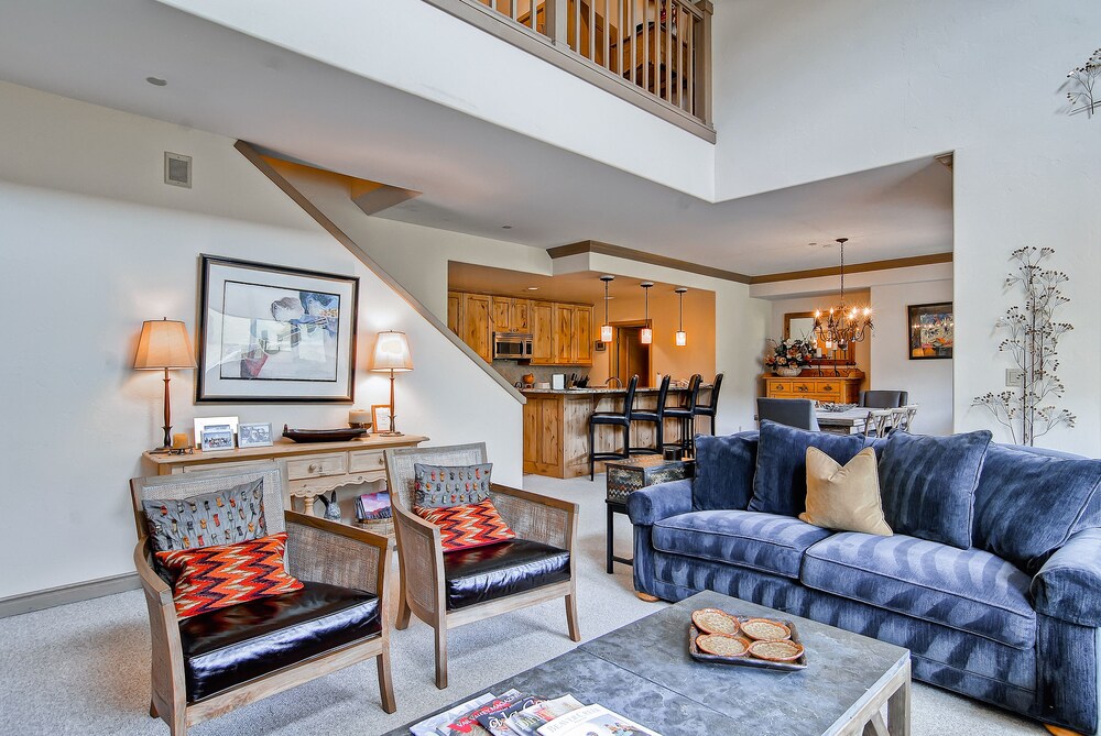 Highlands Slopeside by East West Hospitality - photo 275