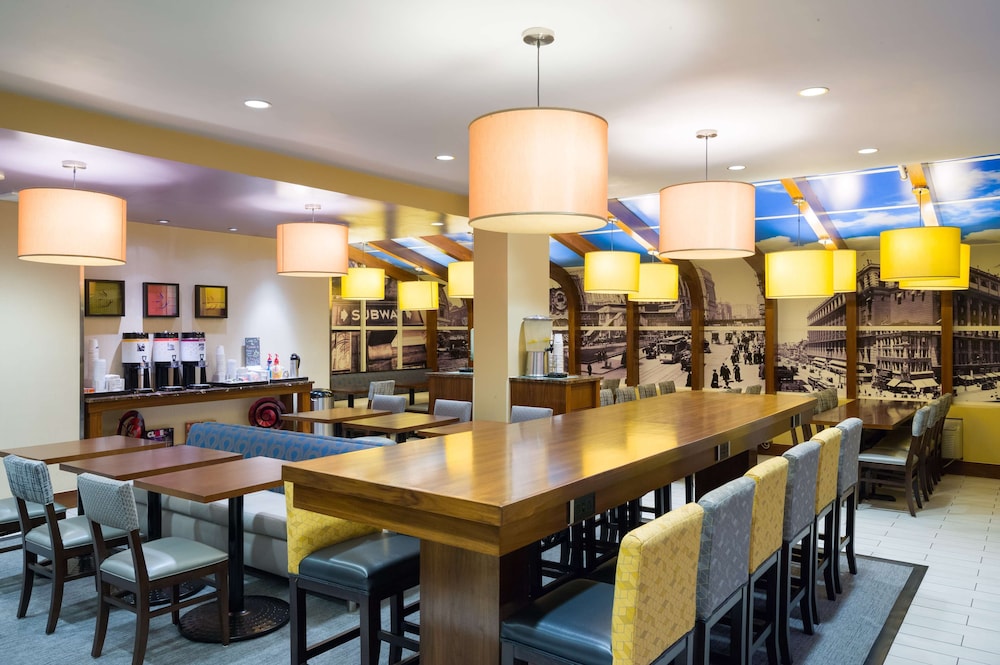 Hampton Inn Madison Square Garden Area Hotel - photo 21