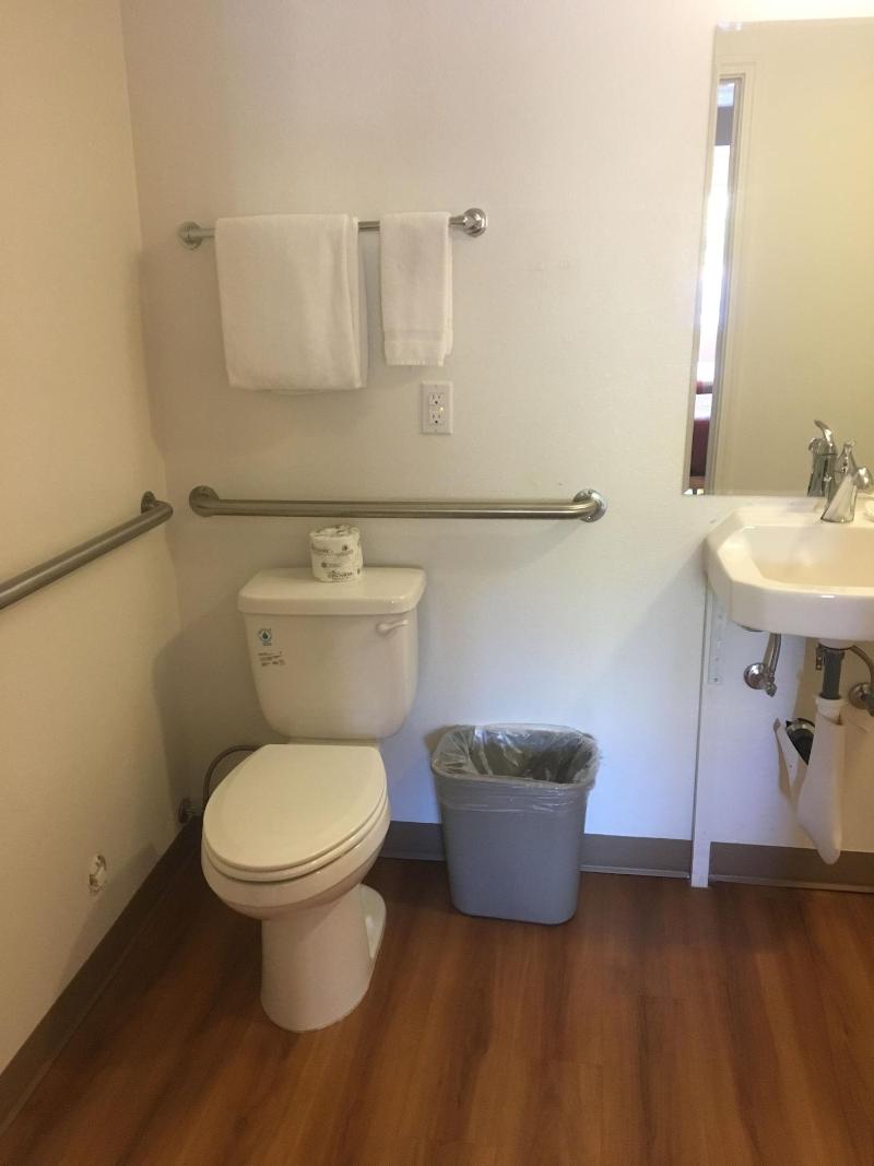 Motel6 Bremerton WA - photo 12