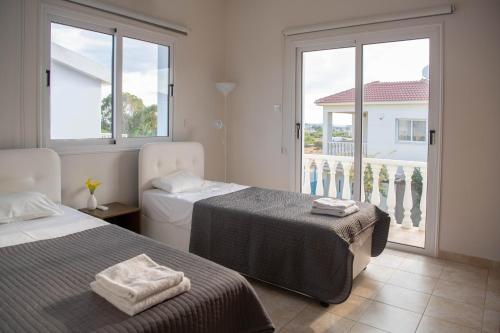 Villa Ruby Nissi Beach
