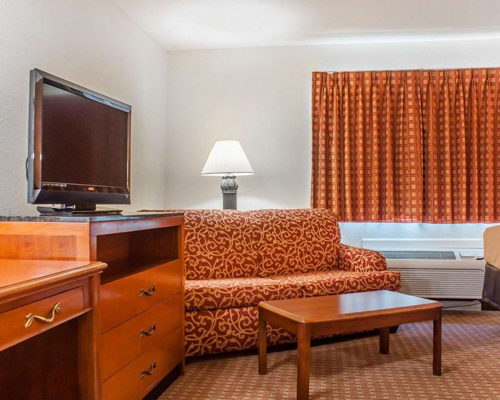 Econo Lodge Cuba I 86 - photo 15
