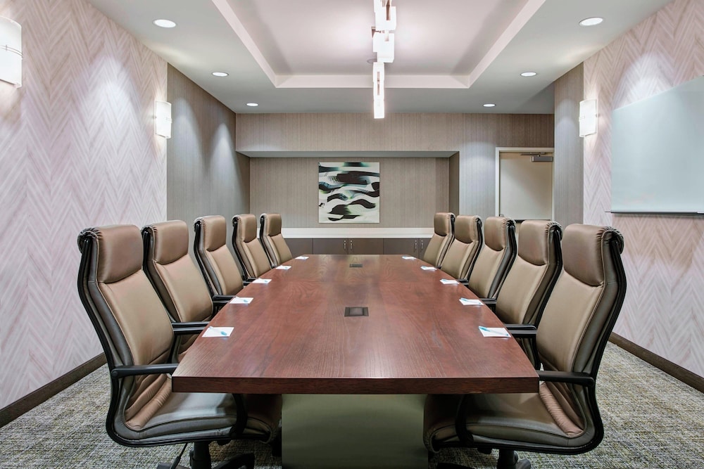 SpringHill Suites by Marriott Milwaukee Downtown - photo 54