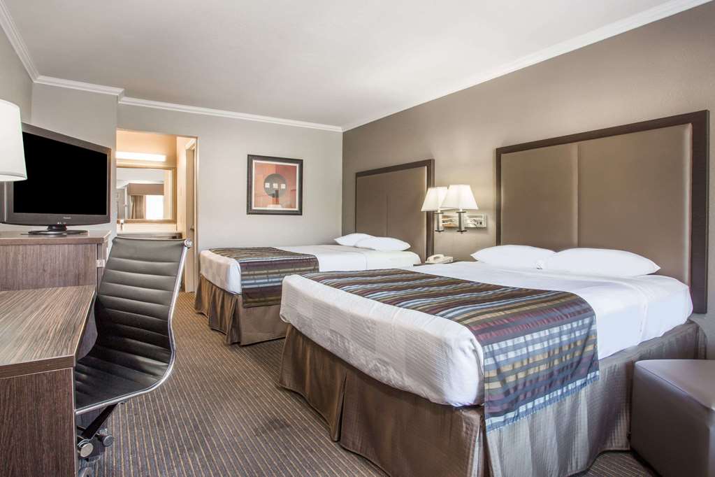 Super 8 by Wyndham Mountain View - photo 5