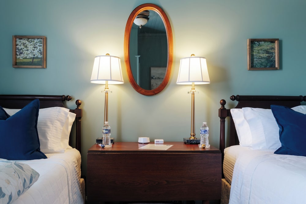 The Trott House Inn - photo 10