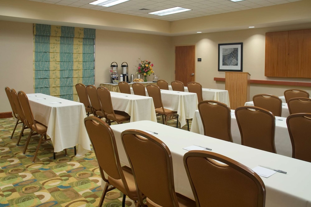 Hampton Inn Hendersonville - photo 48