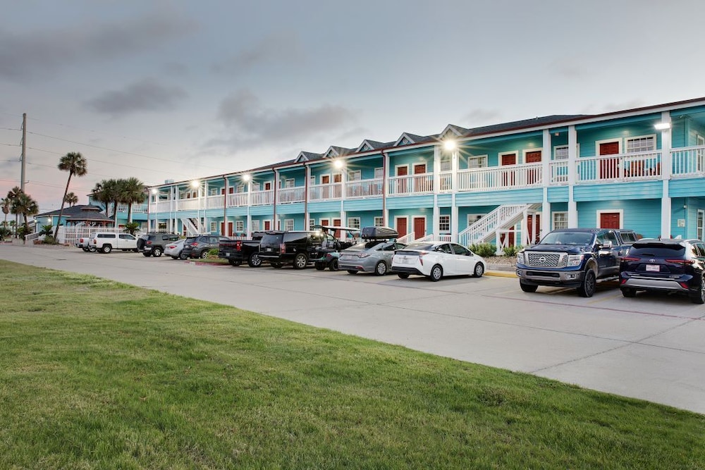 Plantation Suites & Conference Center - photo 63