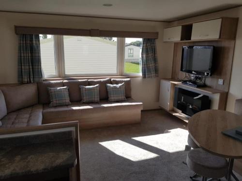 Gold Plus Caravan — hotel in Dymchurch