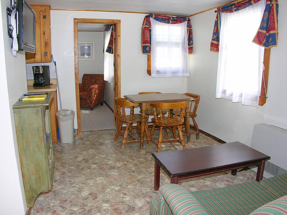 Little Miss Cottages - photo 30