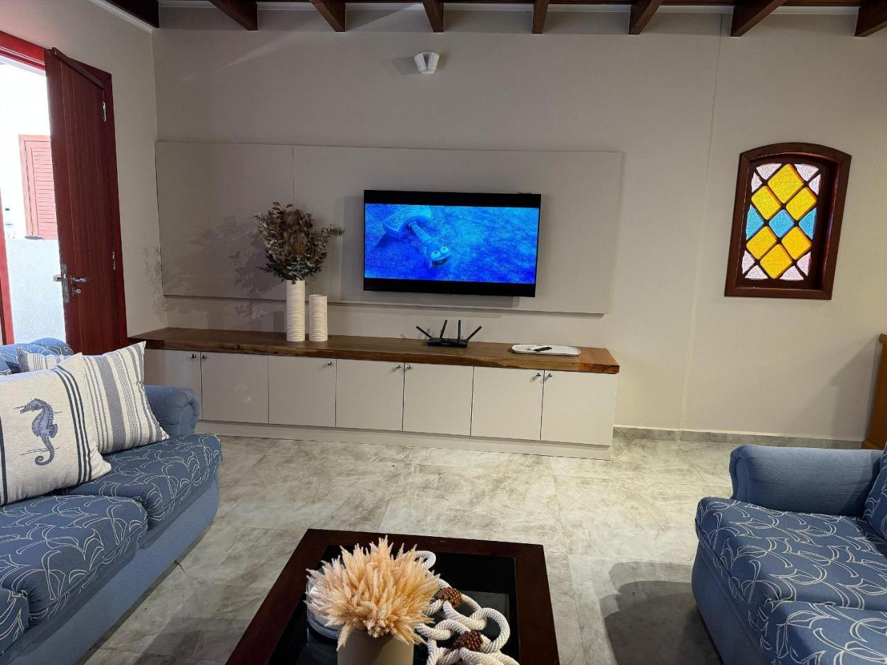 Casa Beira mar com Jacuzzi no centro de Bombinhas
