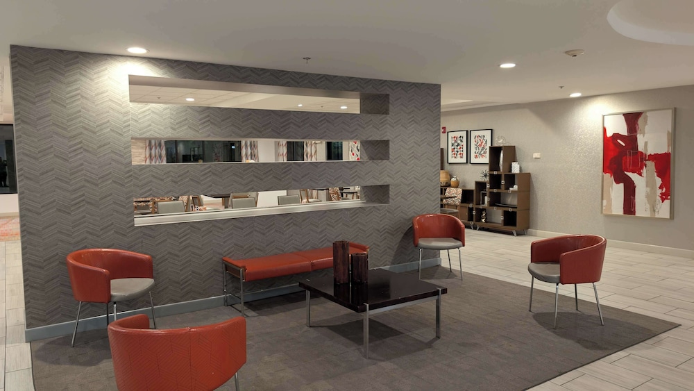 Best Western Plus Columbus North Ft. Moor - photo 6