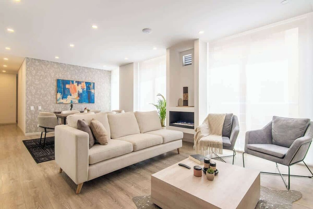 Classy 3BR Apartment in Usaquén — 4-Star Luxury Hotel in Bogota, Colombia