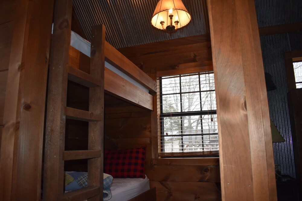 Bear Creek Lodge Cabin Resort - photo 28