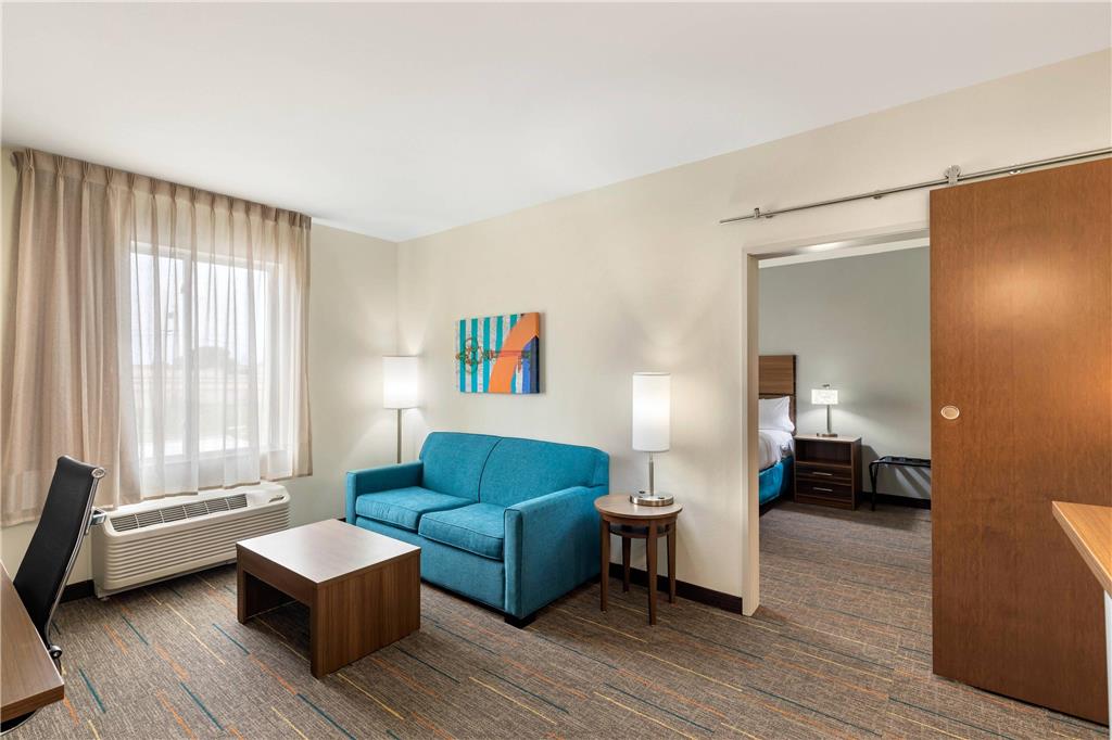 MainStay Suites Lancaster Dallas South - photo 8
