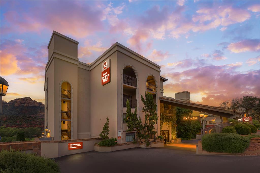 Best Western Plus Arroyo Roble Hotel & Creekside Villas - photo 11