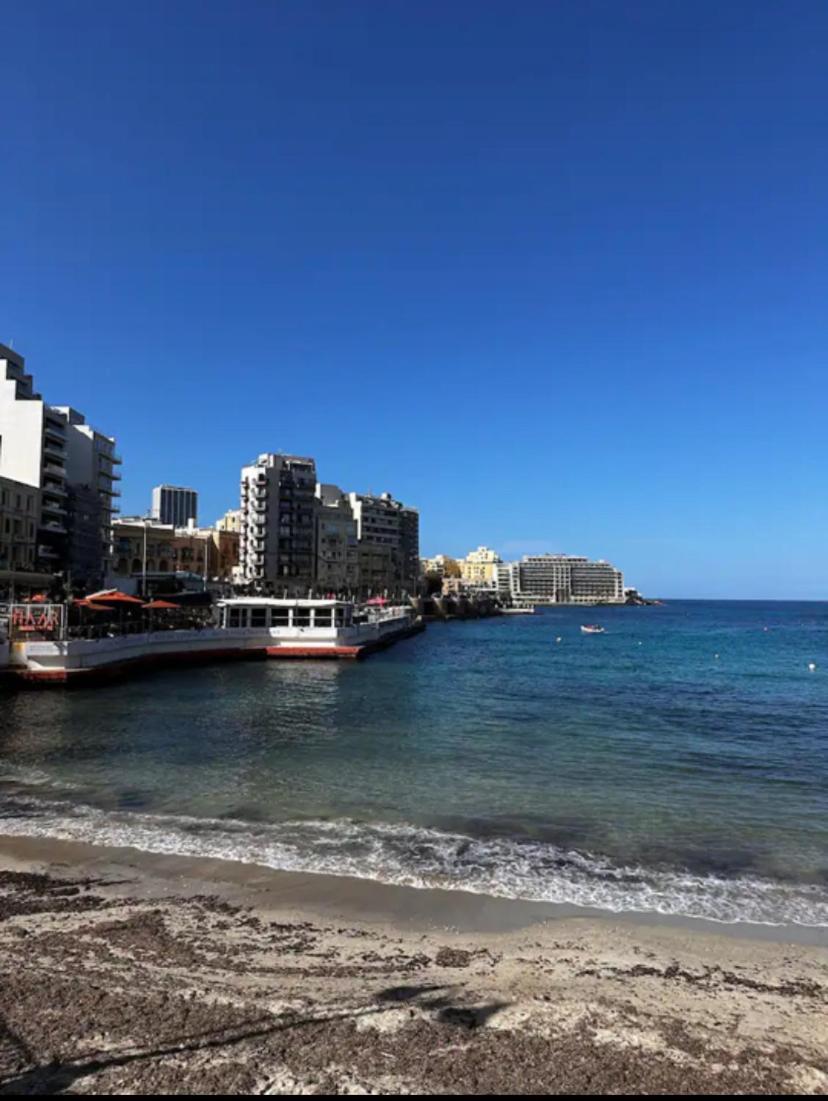 Luxury Apartment in Sliema Beach — 4-Star Luxury Hotel in Sliema, Malta