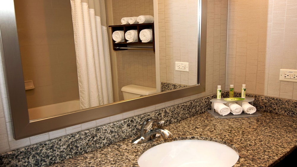 Holiday Inn Express & Suites Wichita Northeast by IHG - photo 12
