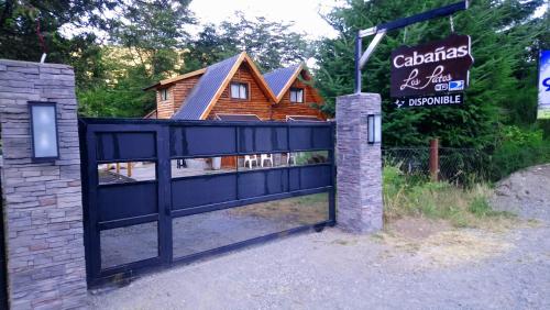 Cabañas Los Patos — 4-Star Luxury Hotel in Lago Puelo, Argentina