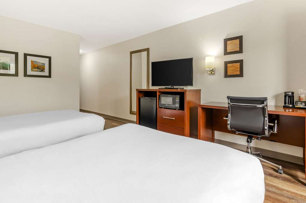 Comfort Inn Wytheville Fort Chiswell - photo 11