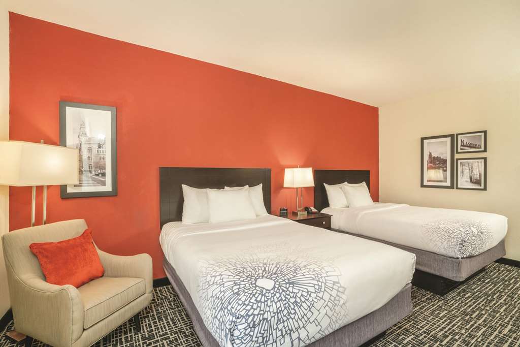 La Quinta Inn & Suites by Wyndham Smyrna TN Nashville - photo 15