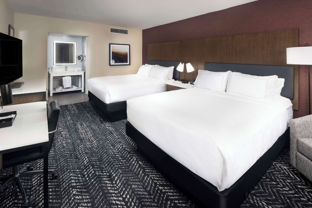 DoubleTree by Hilton Manhattan KS - photo 6