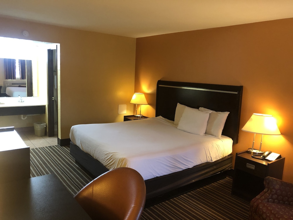 Nendels Inn & Suites - photo 10