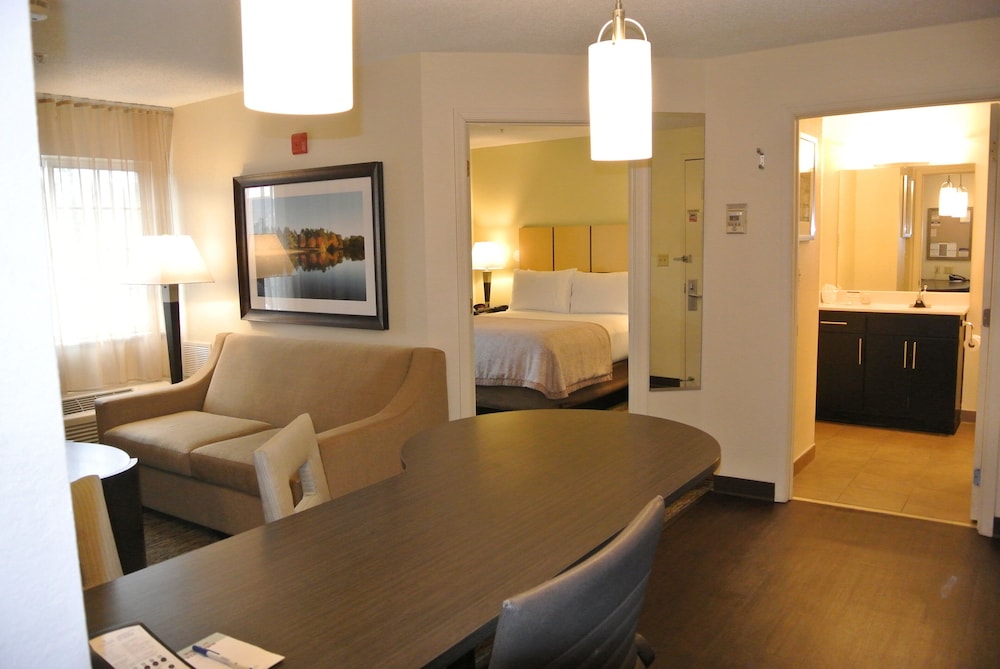 Candlewood Suites Washington Fairfax by IHG - photo 6